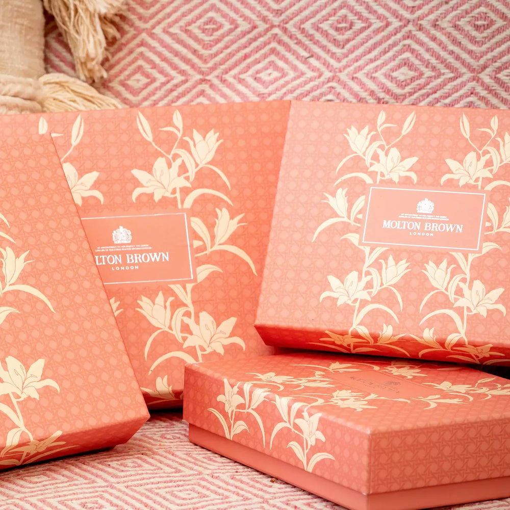 مجموعة فلورال آند سيترس للعناية بالجسم